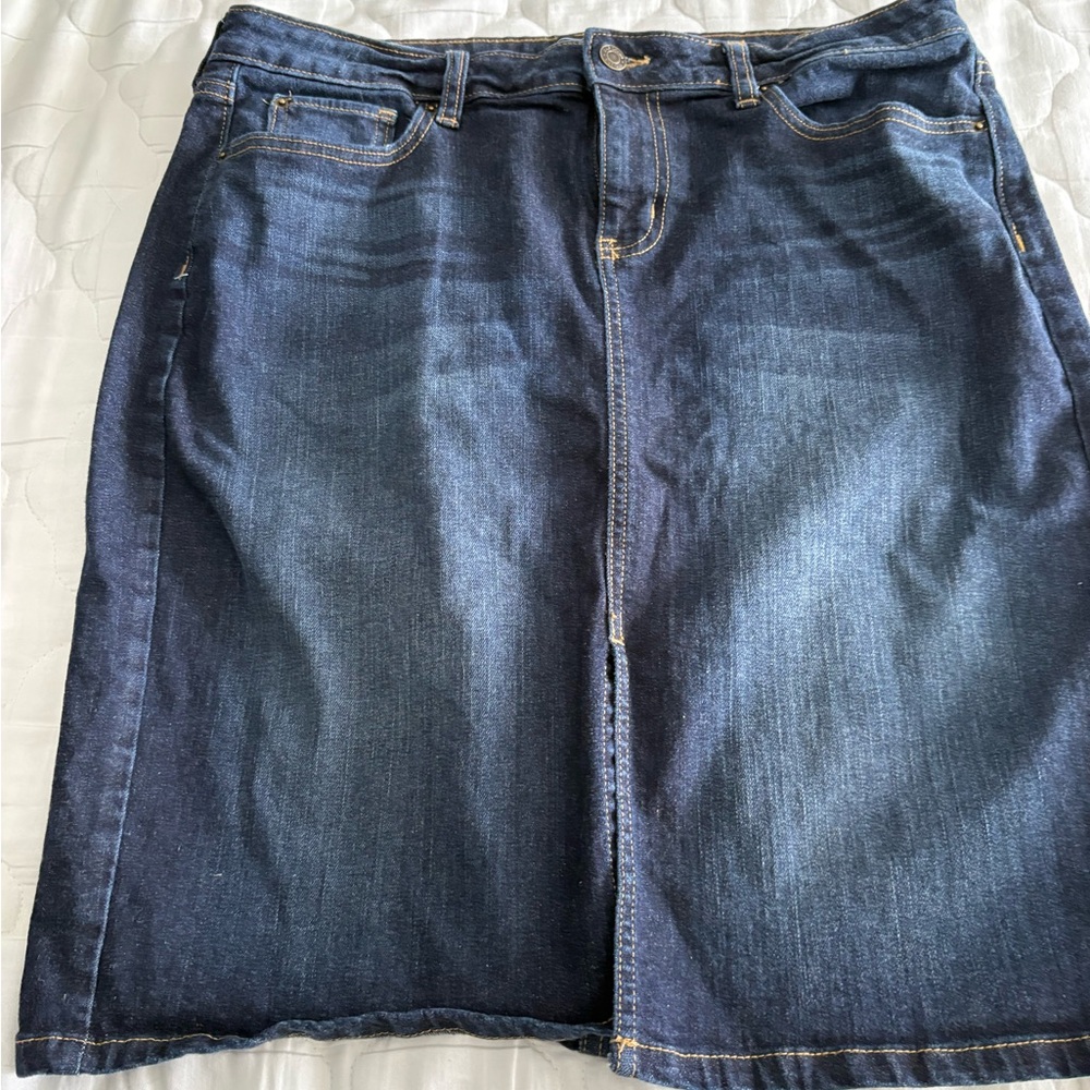 GAP Dark Blue Denim Pencil Skirt